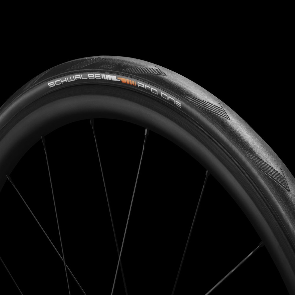 SCHWALBE 700 x 30 PRO ONE TLE READY TYRE (30-622)