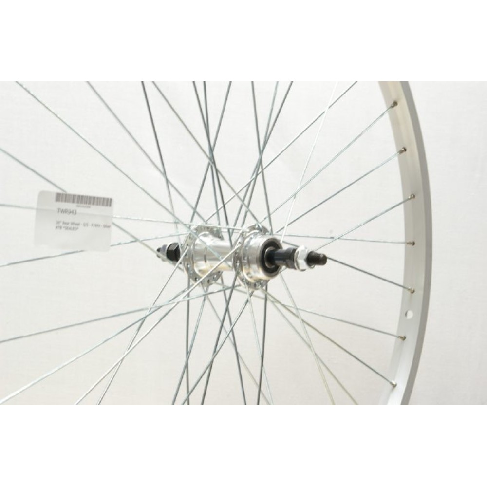 26 x 1.75 SILVER ALLOY REAR WHEEL GS SOLID AXLE (TWR943)