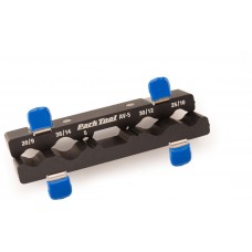 PARK AXLE AND PEDAL VICE INSERT (AV-5)