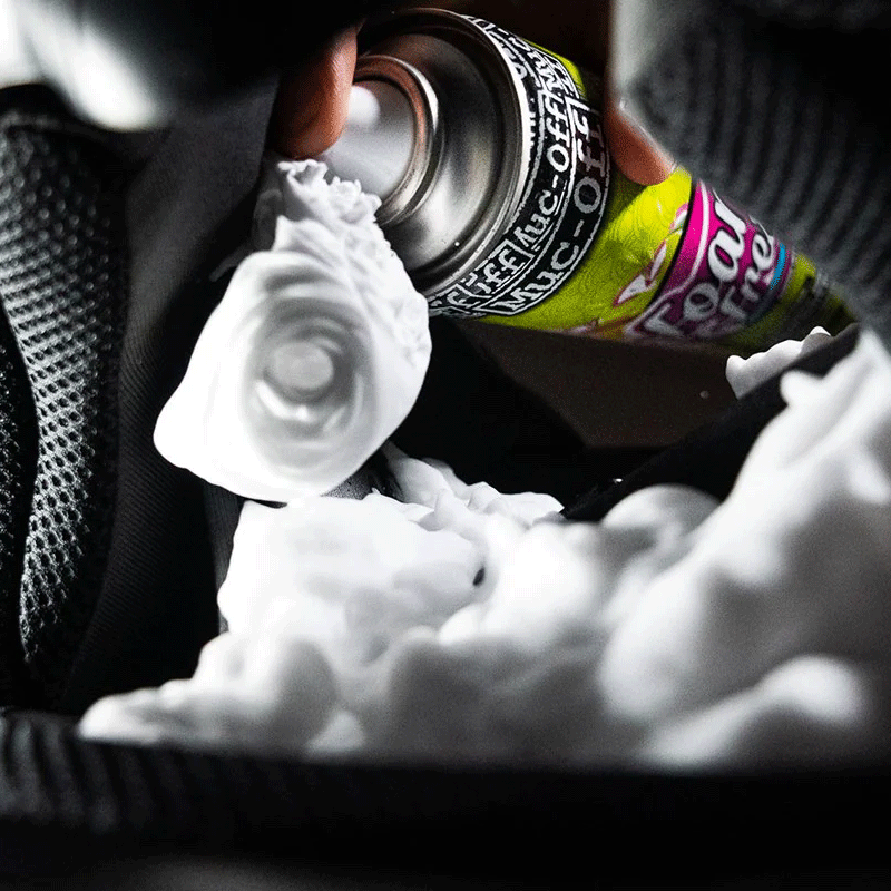 MUC-OFF FOAM FRESH SOFT MATERIAL CLEANER 400ml (199)