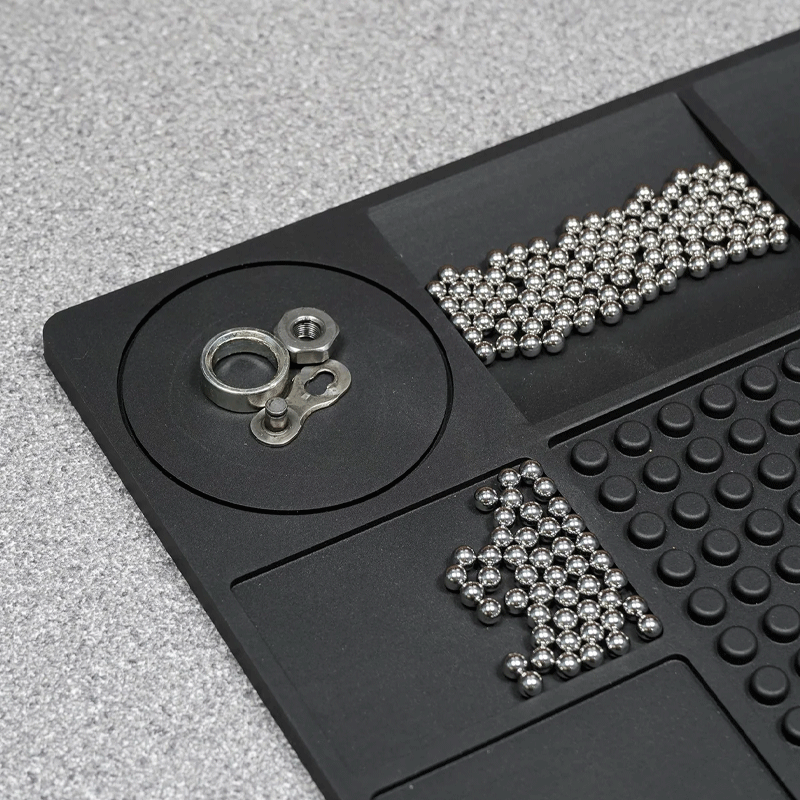 WELDTITE WORKSHOP SERVICE MAT w/ MAGNET (06328)